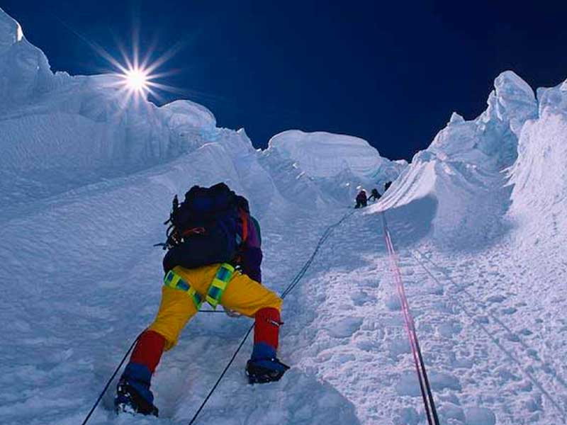 Escalada Nevado Vallunaraju